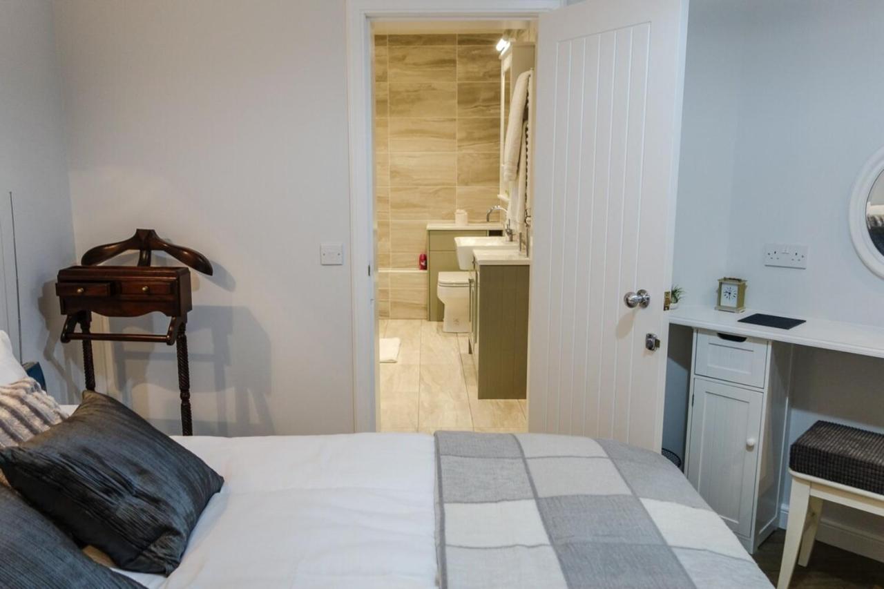 Apartamento Quiet Ground Floor Mews Flat And Parking Edimburgo Exterior foto