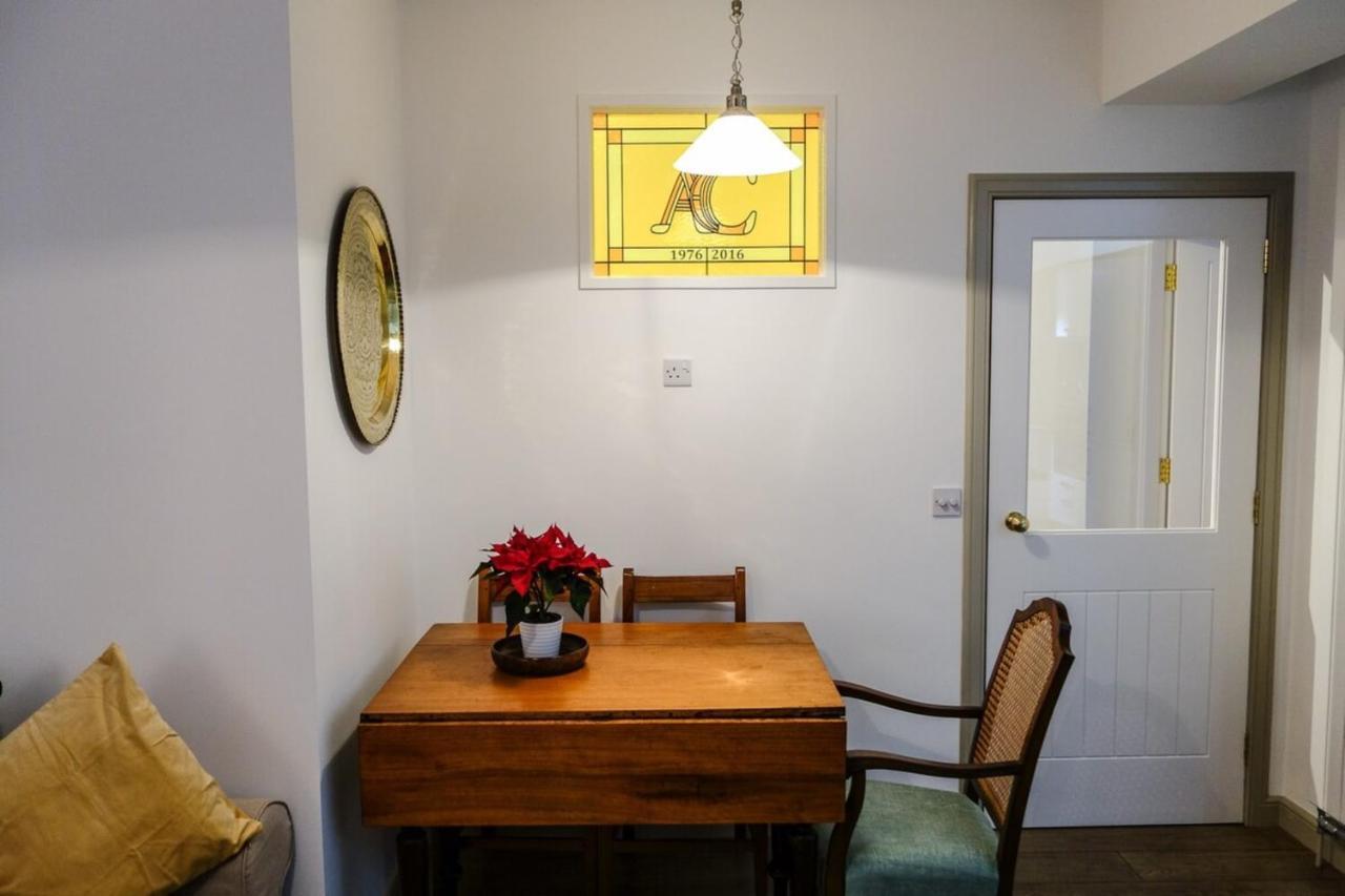 Apartamento Quiet Ground Floor Mews Flat And Parking Edimburgo Exterior foto
